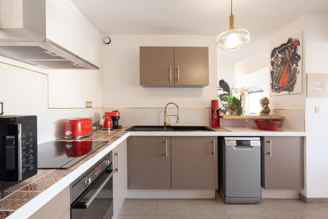 L'Avant Scene Meuble 5 Etoiles Parking Gratuit Jacuzzi Avignon Exterior foto